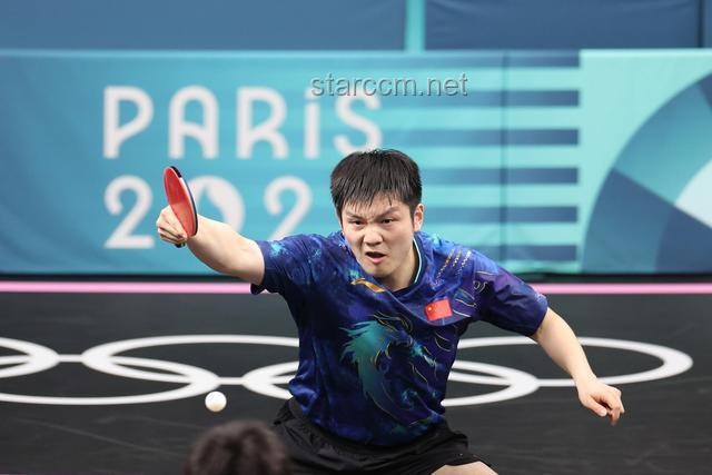 樊振東0-2落后選擇更換球衣：戰(zhàn)術(shù)與心理的雙重轉(zhuǎn)折