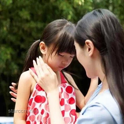 上海地鐵回應老人拖拽小伙要求讓座事件：公共秩序與個人權益如何平衡？