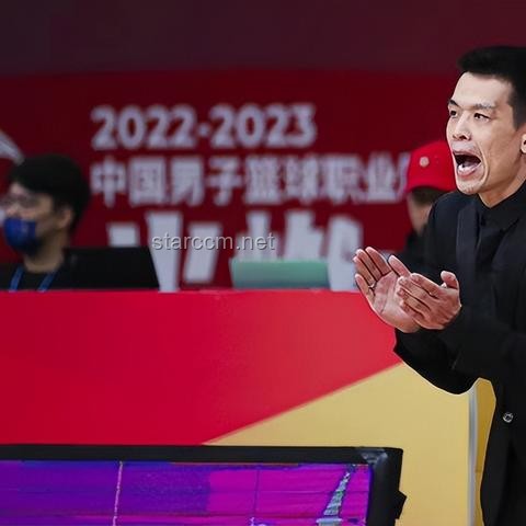 慘敗廣廈24小時(shí)后，曾凡博發(fā)聲宣布離隊(duì)決定，首鋼計(jì)劃面臨重大調(diào)整