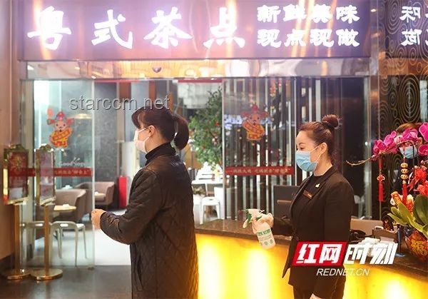 在長沙錄制美食綜藝結(jié)束后酒店的外賣放縱餐指南