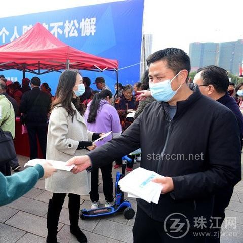 專家揭示：新冠病毒流行與人口流動性密切相關