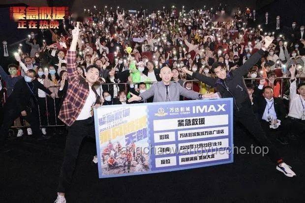 打動觀眾：電影、短視頻、直播與戲劇的對比分析
