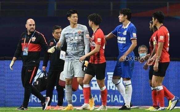 **申花7比0大勝成都蓉城！強勢登頂聯賽，奪冠之路的那些酸甜苦辣**