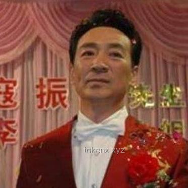 **70歲寇振海再扮陸振華：歲月不減風華，cos之旅的深度分享**