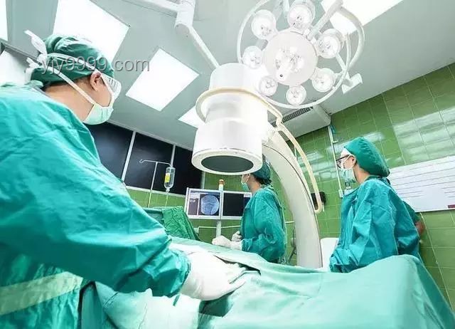 **陳喬恩確診盲腸炎：健康意識提升與醫療技術革新的交匯點**
