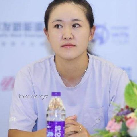 鄭欽文晉級(jí)法網(wǎng)32強(qiáng)：力量與策略的完美融合