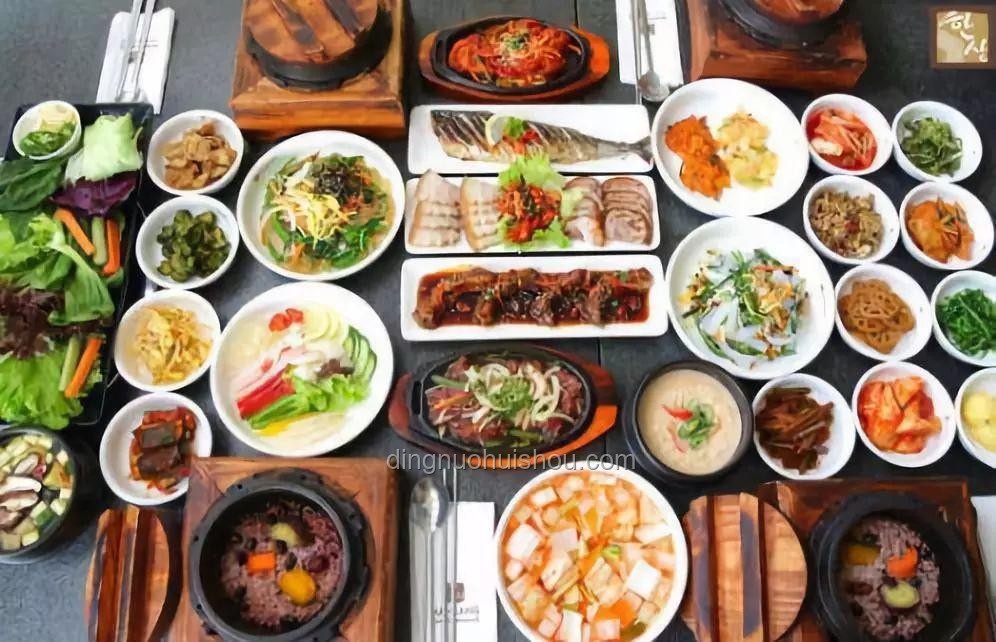 泡泡帶“韓國(guó)霸總”爽吃美食：美食探店?duì)I銷(xiāo)新策略案例研究