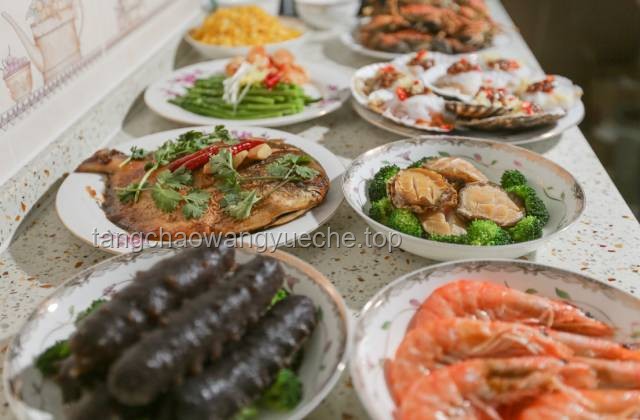 和女朋友吃飯最想聽到的甜蜜趨勢：情感共鳴、共享美食、未來憧憬與驚喜時(shí)刻