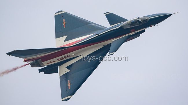 **殲-10CE實戰表現與性能對比分析：國防部證實擊落多架戰機**