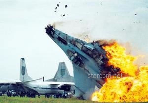 突發(fā)航空事故對(duì)比：濟(jì)州航空客機(jī)沖出跑道與軍機(jī)墜機(jī)事件深度剖析