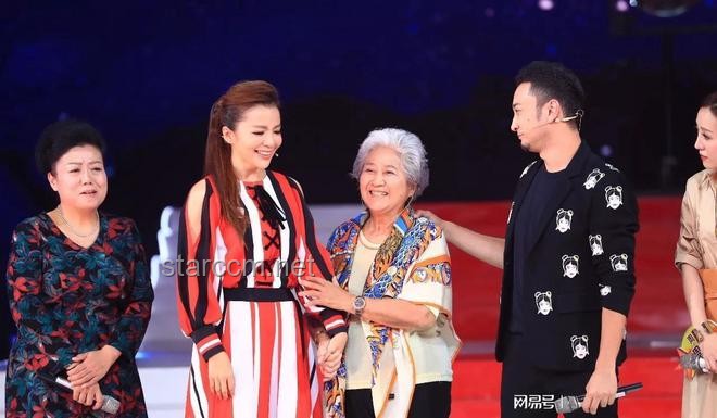 景區(qū)英勇救人，朱迅解鎖“公益大使”新身份?：創(chuàng)新善行的力量