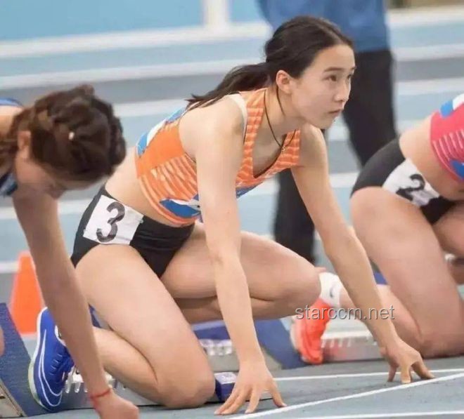 陳妤頡亞錦賽女子200米奪冠：中國田徑新星的崛起與行業透視