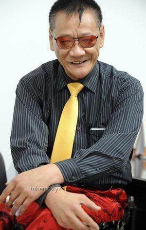 **“香港影壇第一惡人”方剛與何家駒去世對比分析**