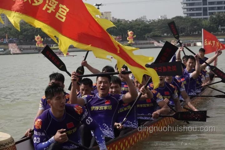 龍舟賽場(chǎng)“跨界”征婚：傳統(tǒng)文化與現(xiàn)代需求的創(chuàng)新碰撞???♂???