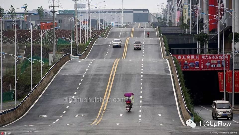 波浪線馬路防超速新招，成效與爭議并存