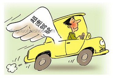 波浪線馬路防超速新招，成效與爭議并存