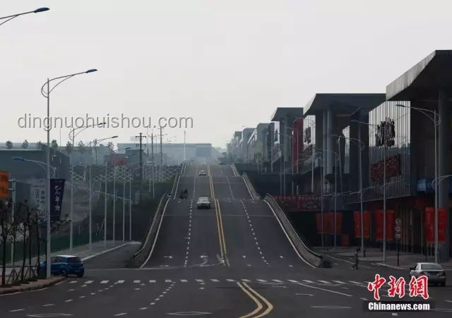波浪線馬路防超速新招，成效與爭議并存