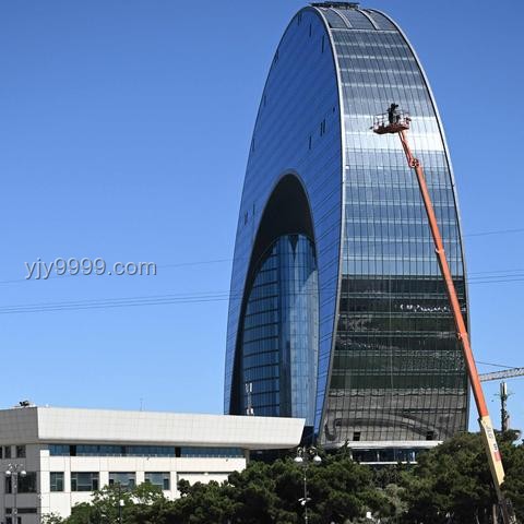 維斯塔潘撞上拉塞爾被罰時(shí)：賽車事故解決方案