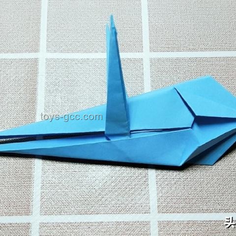 折紙直升機制作教程，讓校園充滿歡笑