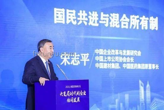 何秋亊直播爭(zhēng)議中的創(chuàng)新回應(yīng)策略，跨界思維解鎖新局