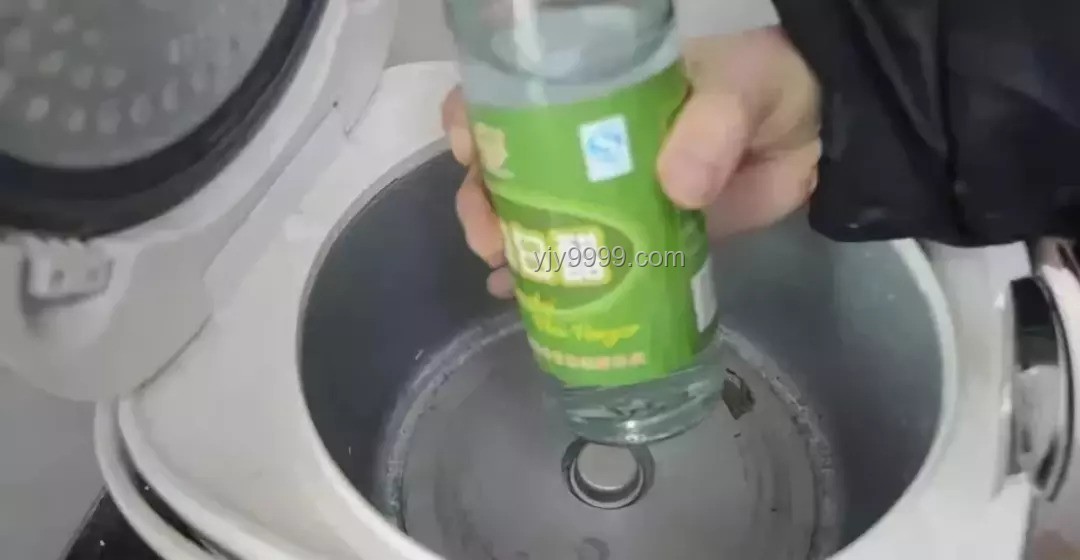 電飯煲的秘密：它如何“感知”飯熟了？揭秘工作原理！