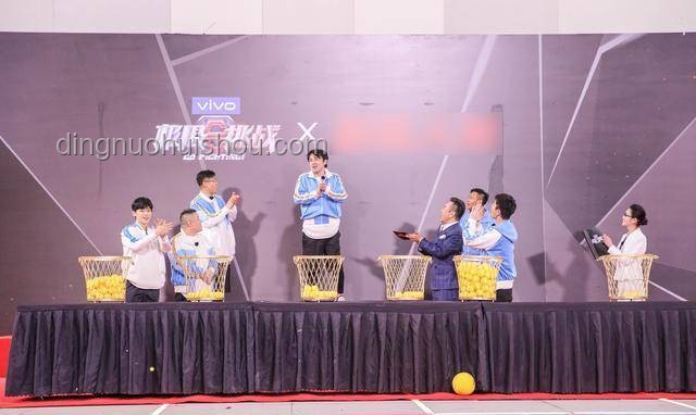 “模仿劉浩存扭胯挑戰”引領全民健身新風尚