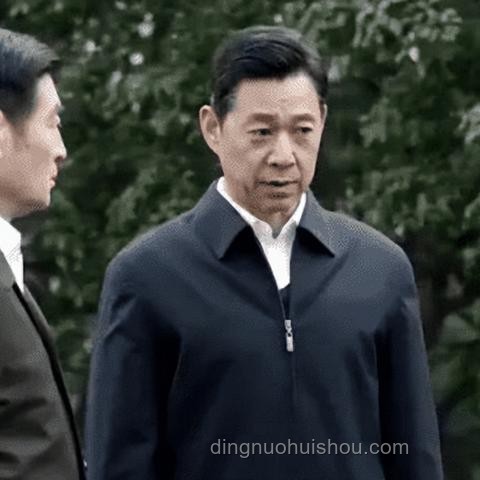 被領(lǐng)導(dǎo)當(dāng)作「棋子」利用？如何應(yīng)對職場困境
