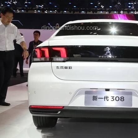 為什么有些門開關時易夾手？設計缺陷揭秘
