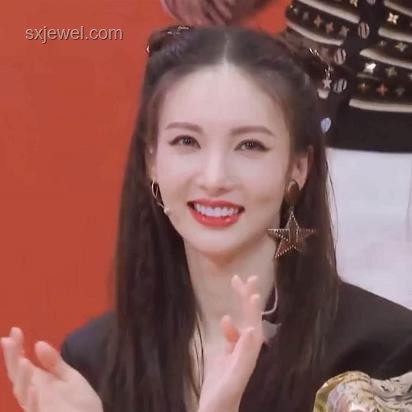 浪姐“沒(méi)苦硬吃”現(xiàn)象透視：綜藝創(chuàng)新與挑戰(zhàn)并存