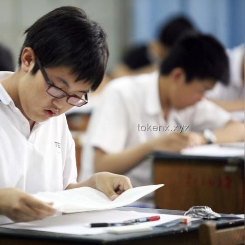 男生首個出考場：數學難度背后的知識探索