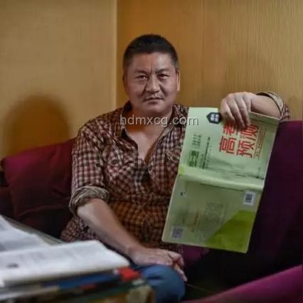 “高考釘子戶”梁實第29次高考的社會現象剖析