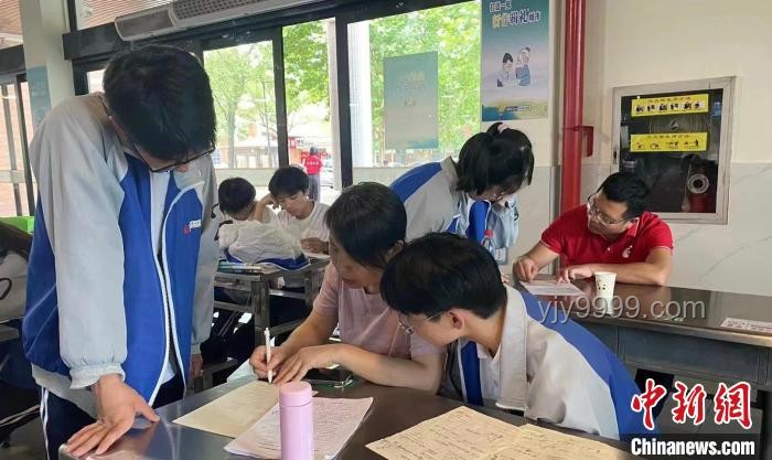 送考溫馨場景構(gòu)建方案，打造暖心送考體驗(yàn)