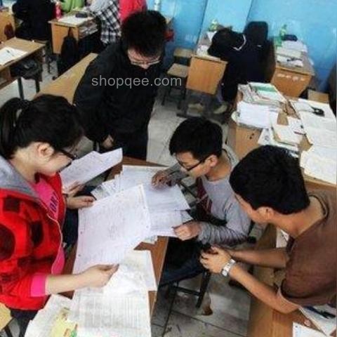 女生考完英語信心爆棚與985高校錄取標(biāo)準(zhǔn)的對(duì)比分析