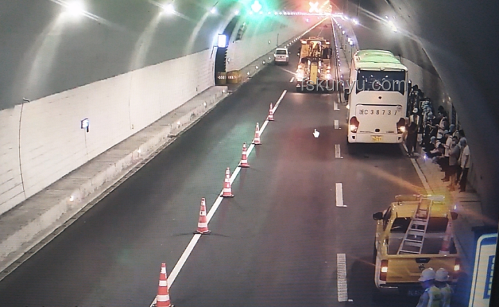 火車過隧道煤灰污染洞察：加強治理，保障乘客體驗