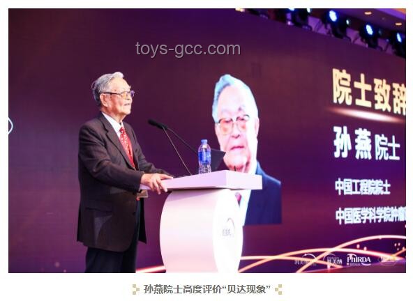 “區區三萬天，嘗試成就非凡”——張先生的創業歷程研究
