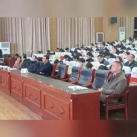 高考后新紀元：解鎖創新思維的無限可能?,未來教育,跨界融合,創意實踐,數字創新