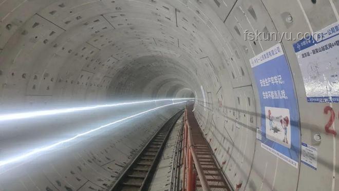 火車隧道通行技術革新：煤灰污染問題逐步解決