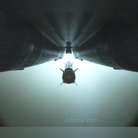 “梟龍”戰機最新型號引領未來空戰趨勢