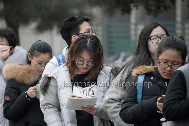 甜美考生回應走紅：興奮緊張并存心態解析