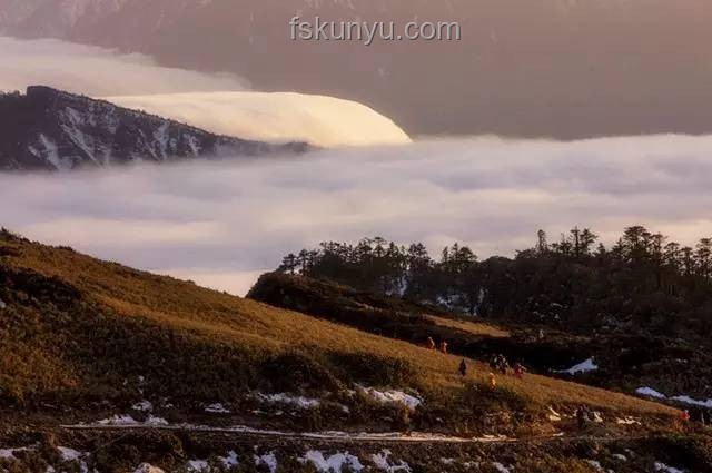 ???《云巋山徒步之旅：挑戰與美景并存的探險》