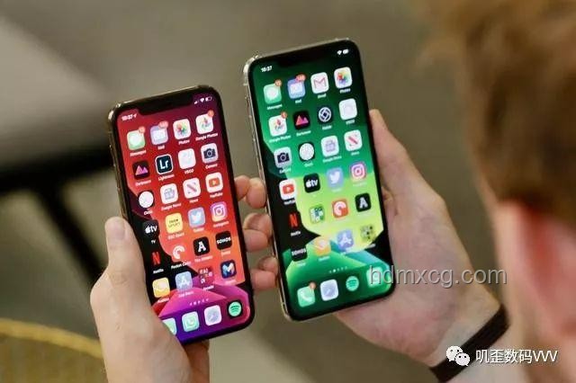 網友吐槽iOS26設計，堅守iOS17的抉擇與系統回退策略