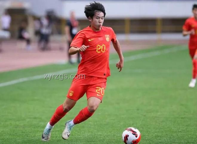 18歲新星引領(lǐng)國足未來：王鈺棟成老將新希望