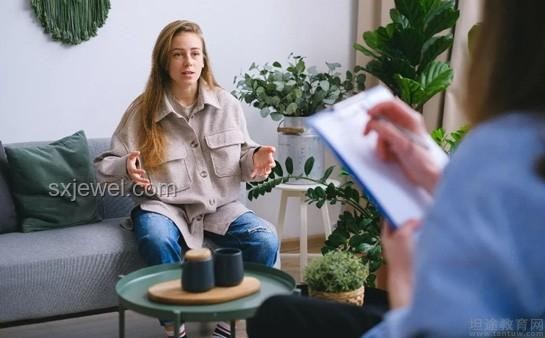 心理咨詢師如何平衡新老來訪者關注？??