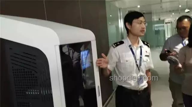 ??臺網紅館長探秘浦東：機場巨無霸，廁所新體驗?