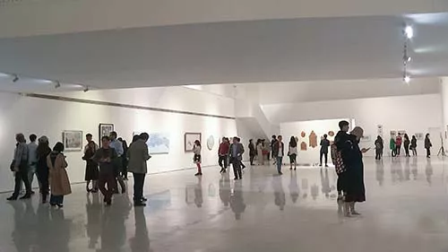 央美畢業(yè)展情感共鳴之作：藝術(shù)教育的情感價值挖掘