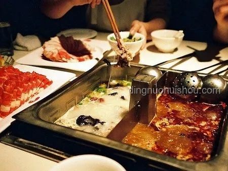海底撈轉(zhuǎn)型之路：從火鍋巨頭到賣盒飯的背后的邏輯