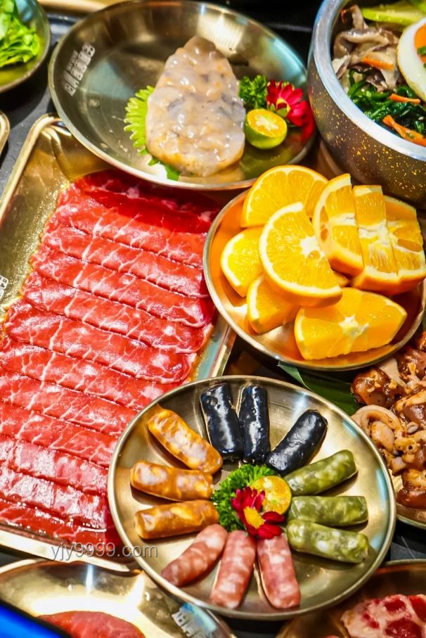 海底撈跨界賣盒飯：創新求生的火鍋新篇