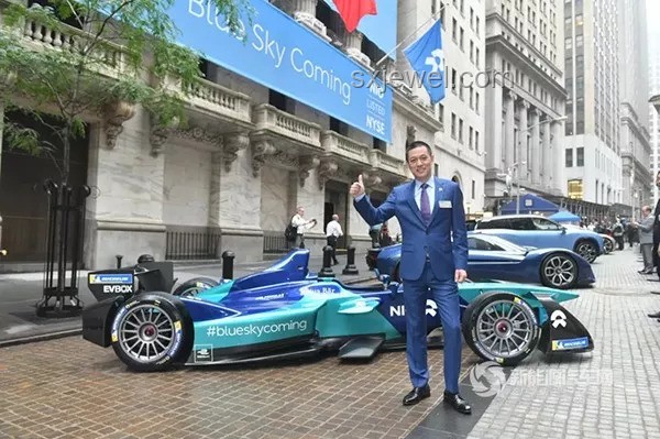 金晨賽車故障無緣比賽痛哭：競技體育中的挫折應(yīng)對與心理調(diào)適