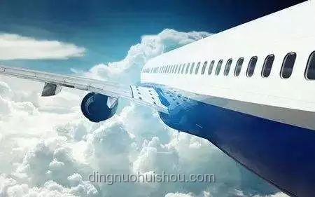 蘇超新紀元：排面拉滿，賽場空域飛機助陣引領體育營銷新潮