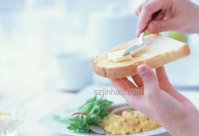 不刷牙直接吃早餐？這些技巧幫你保持口腔衛生